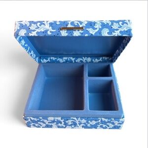 Avon Jewelry Box Vintage 1989 “Country Charm”